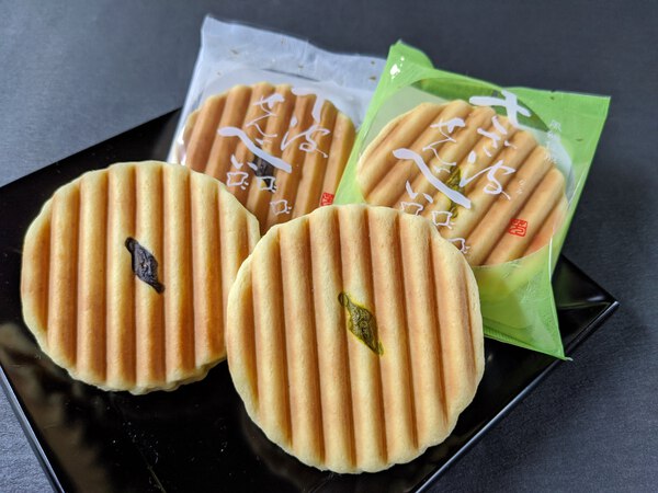 なみへいさん専用 八波（やつなみ）せんべい | 菓子司 小川屋